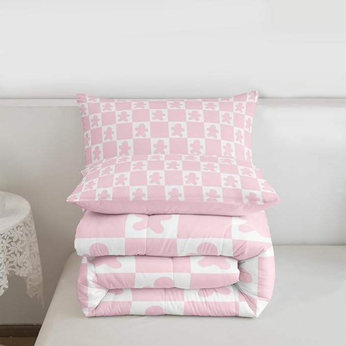 Feelyou Christmas Bedding Set Soft for Boys Girls,Checkered Comforter Set Toddler Gingerbread Man Duvet Quilt Microfiber Xmas Decorations Bedroom Decor Pink 2 Pcs with 1 Pillow Cases Soft Lightweight