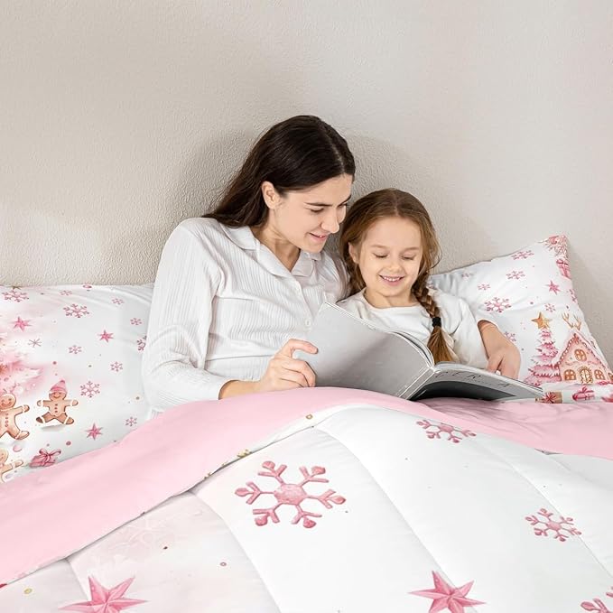 jejeloiu Kids Christmas Theme Comforter Set Toddler Pink Xmas Gingerbread Man Bedding Set for Boys Girls Teens Candy House Snowflake Winter Happy New Year Duvet Quilt Room Decor