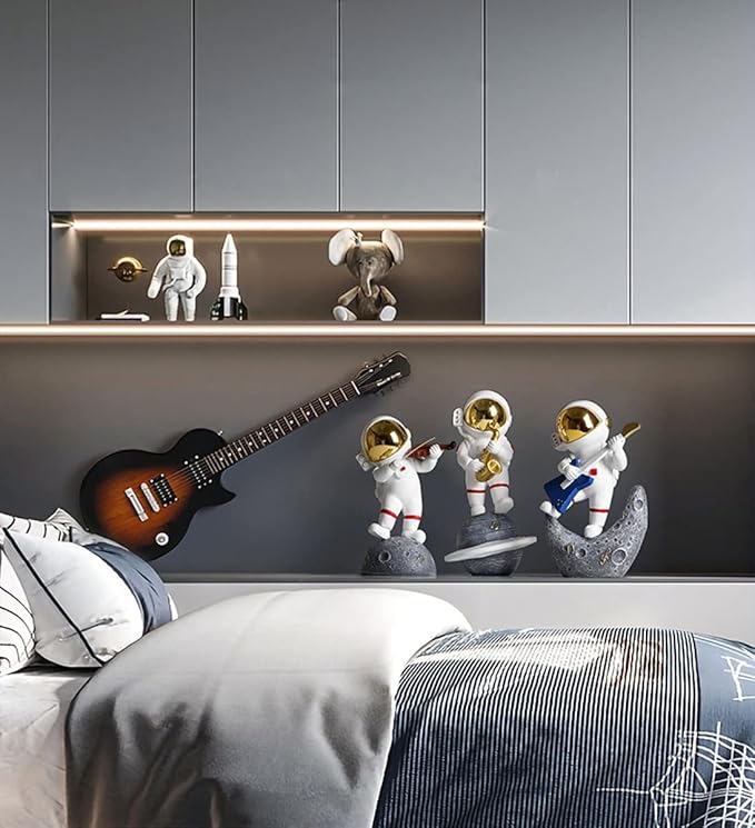 Paimuni Figurine Home Decor Resin Astronaut Statue Collectible Spaceman Sculpture Decorative Music Ornament for Desktop Bookshelf Office Living Room