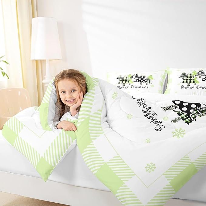 Manfei Xmas Trees Comforter Set Queen Size, Green Plaid Grid Snowflake Bedding Set 3pcs for Kids Girls Adults Bedroom Decor, Christmas Theme Down Comforter New Year Quilt Set with 2 Pillowcases