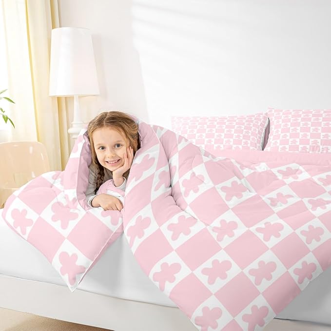 Feelyou Christmas Bedding Set Soft for Boys Girls,Checkered Comforter Set Queen Gingerbread Man Duvet Quilt Microfiber Xmas Decorations Bedroom Decor Pink 3 Pcs with 2 Pillow Cases Soft Lightweight