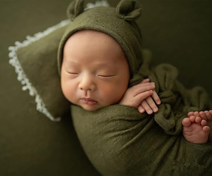 Vemonllas Newborn Baby Boy Girl Photography Props Bow Wrap, Posing Aid, Hat and Blanket Set of 4 Pcs