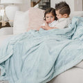 SARANONI Oversized Luxury Blanket | Breathable Super Soft, Lush, Plush Comfy Blankets for Adults | Dew - X-Large 60” x 80”