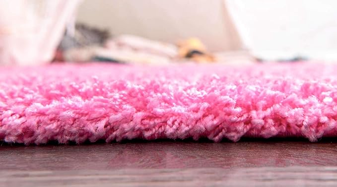 Unique Loom Solid Shag Collection Area Rug (4' 1" x 6' 1" Rectangle, Taffy Pink)