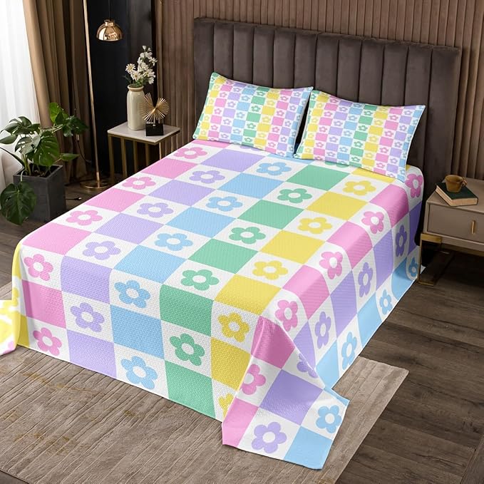 Manfei Kawaii Daisy Flowers Kids Bedspread Twin Size,Colorful Geometric Grids Checkerboard Coverlet Set,Girls Women Room Decor,Cartoon Groovy Floral Quilted Coverlet,Chic Bedding Quilt,1 Pillowcase