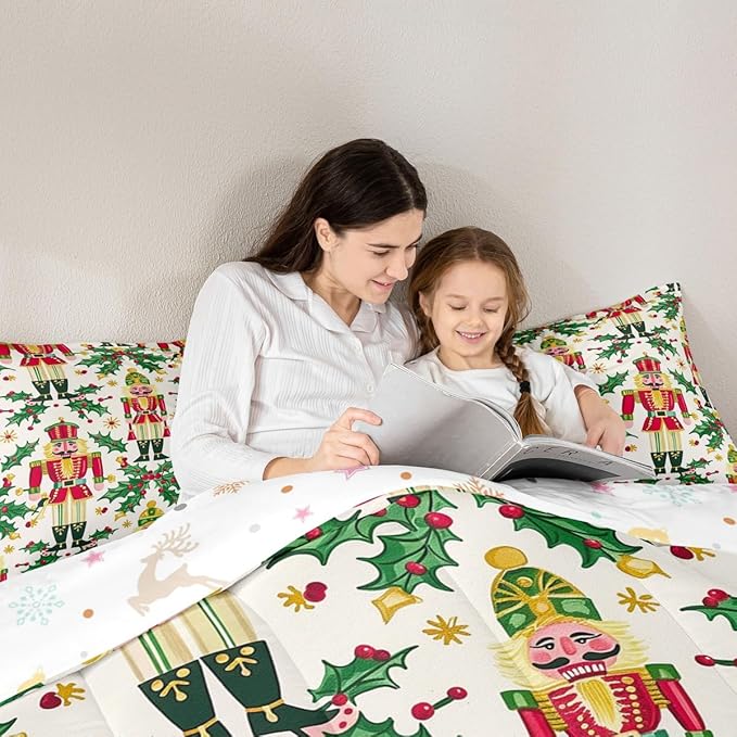 Feelyou Merry Christmas Bedding Set Soft for Boys Girls, Nutcracker Comforter Set Full Size Holly Leaves Duvet Quilt Microfiber Red Berries Bedroom Decor 3 Pcs with 2 Pillow Cases