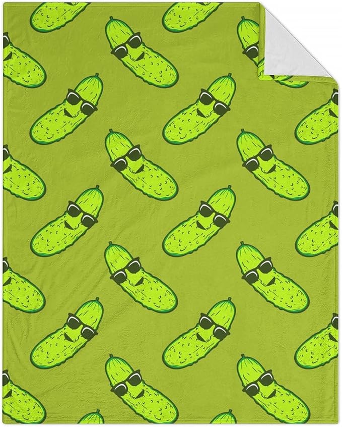 Pickle Throw Blanket for Women Men - 60x80 Inches Twin Size - Soft Fluffy Cozy Blankets Gift - Green Funny Blanket Throws for Bed, Sofa, Winter
