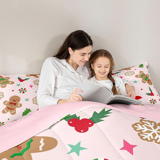 Feelyou Merry Christmas Kids Comforter Set Queen Size Gingerbread Man Bedding Set Xmas Tree Duvet Quilt for Kids Boys Girls Bedroom Red Berries Snowflake Decor Microfiber Ultra Soft Breathable