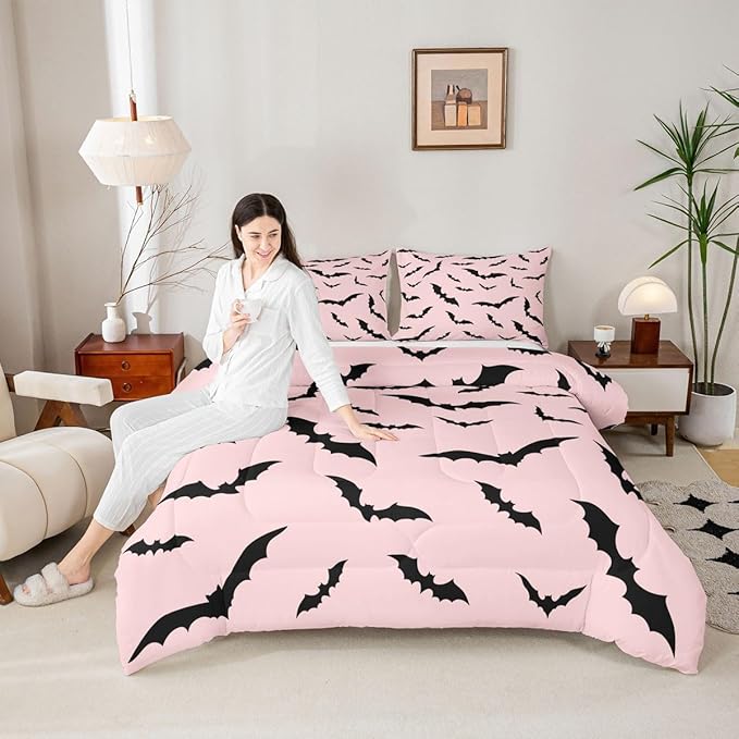 Erosebridal Pink Halloween Bedding Set Gothic Bats Comforter Set Queen,Spooky Halloween Decor Quilt for Kids Boys Girls Adults Black Pink Goth Themed Duvet Insert,Goth Horror Animal