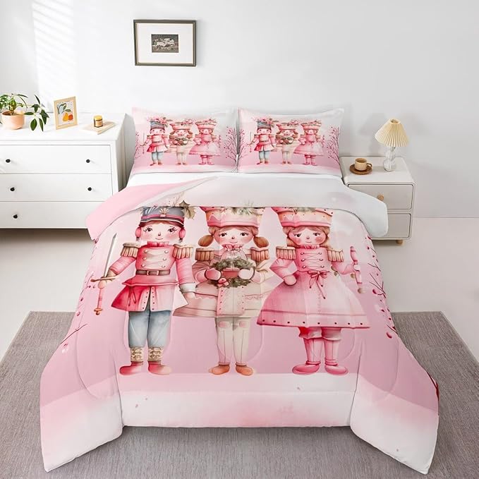 Feelyou Christmas Decor Nutcrackers Bedding Set Soft for Boys Girls, Pink Christmas Comforter Set Full Size Pink Nutcrackers Duvet Quilt Berries Printed Room Decor Kawaii 3 Pcs with 2 Pillow Cases
