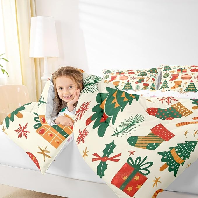 Feelyou Christmas Comforter Set All Season Xmas Tree Bedding Set with 2 Pillow Cases New Year Gift Microfiber Kids Queen Bedclothes Christmas Stockings Bedroom Decor Duvet Quilt Breathable Soft