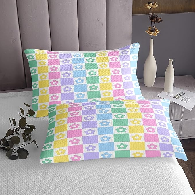 Manfei Kawaii Daisy Flowers Kids Bedspread Queen Size,Colorful Geometric Grids Checkerboard Coverlet Set,Girls Women Room Decor,Cartoon Groovy Floral Quilted Coverlet,Chic Bedding Quilt,2 Pillowcases