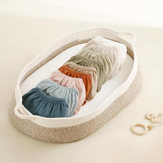 GRSSDER Stretchy Ultra Soft Fitted Bassinet Sheet 2 Pack, Universal Fit for Bassinets Baby Cradle Moses Basket Oval Rectangle Mattress Safe and Snug, Jersey Bassinet Sheets for Girls, Green & Sage