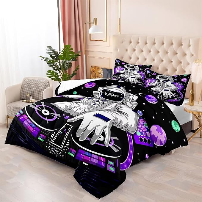 kxry Space Astronaut Galaxy Comforter Sets Full Size Outer Space Themed Bedroom Decor Bedding Sets Black and Purple Bedding Quilt for Kids Teen Girls 1 Comforter+ 2 Pillowcases