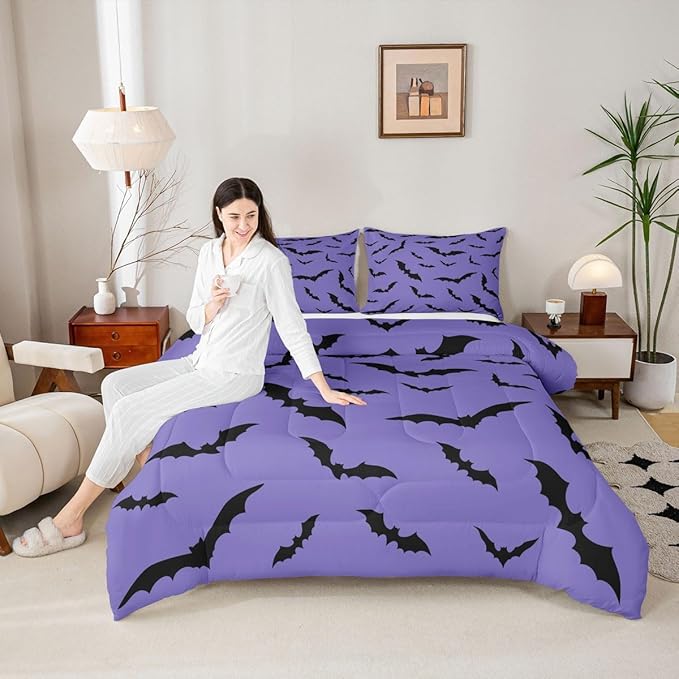 Erosebridal Purple Halloween Bedding Set Spooky Bats Comforter Set King Size,Horror Halloween Decorations Quilt for Kids Boys Girls Adults Gothic Flying Bat Silhouette Duvet Insert,Goth Bedroom Decor