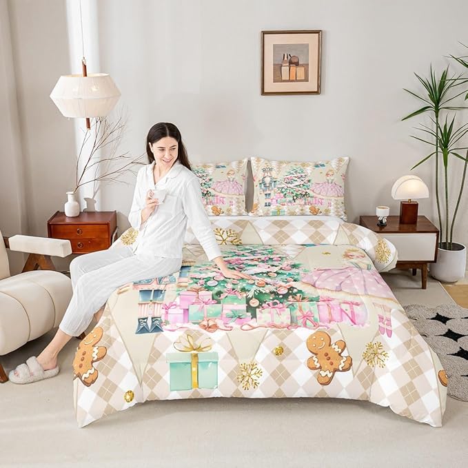 jejeloiu Christmas Nutcracker Comforter Set Twin Size Gingerbread Man Bedding Set for Kids Boys Girls Xmas Tree Duvet Quilt Beige Bedroom Decor