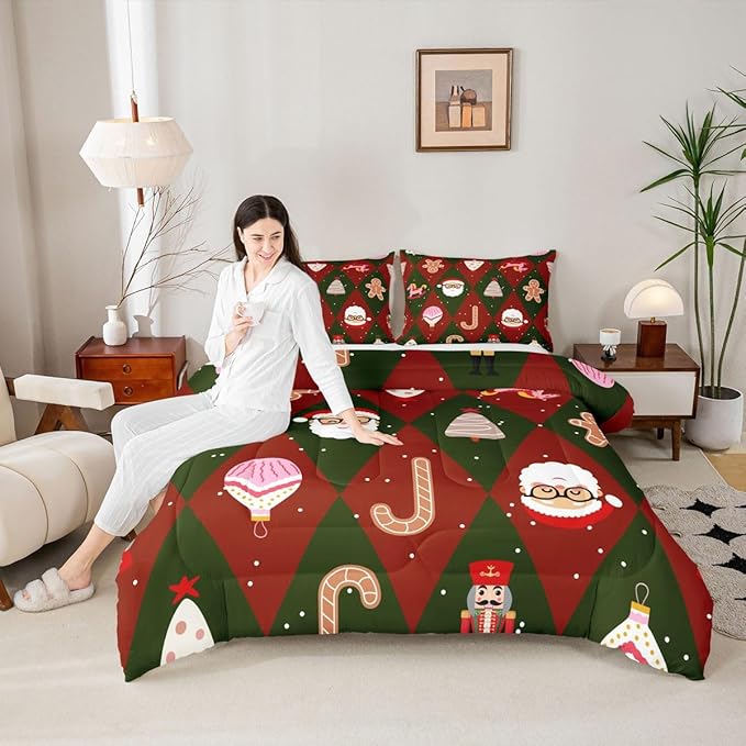 Feelyou Merry Christmas Bedding Set Soft for Boys Girls, Santa Claus Comforter Set King Size Xmas Tree Nutcracker soldier Duvet Quilt Microfiber Gingerbread Man Bedroom Decor 3 Pcs with 2 Pillow Cases