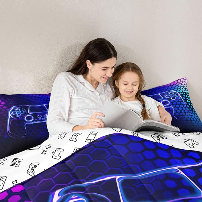 Feelyou Pink Snowflake Comforter Set Queen, Glitter Snowflake Comforter for Boys Girls Winter Theme Bedding Set Winter Holiday Duvet Set Decorative 3Pcs