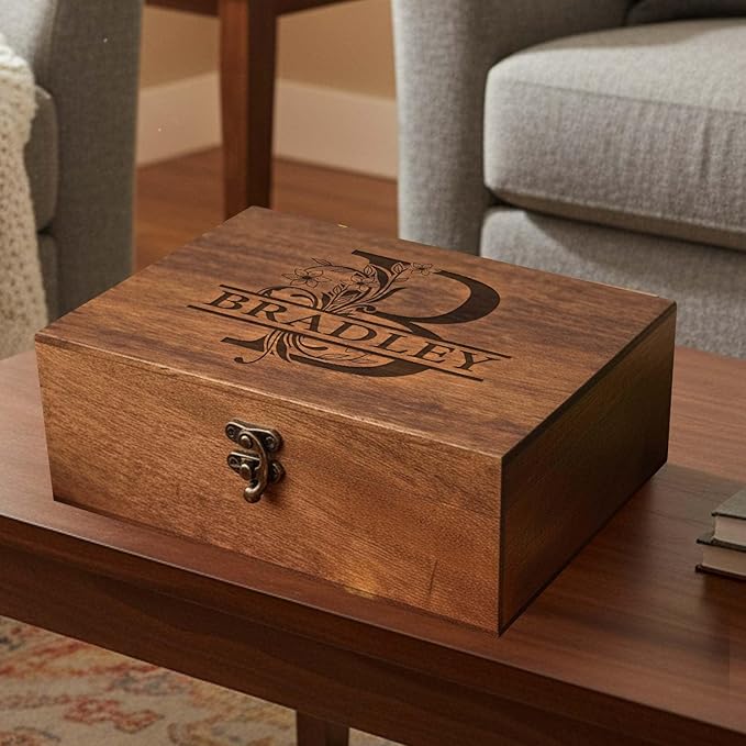Personalized Walnut/Pine Wooden Keepsake Box 8 * 6 * 3in, Custom Engraved Family Memory Wooden Box, Large Walnut with Initials Story Storage Boxes, Personalized Name Decorative Boxes