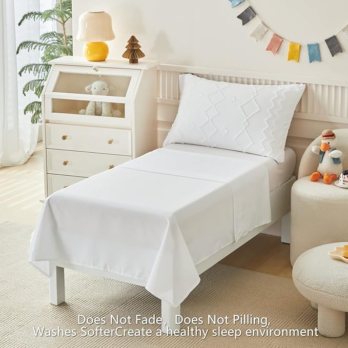 AIKASY Toddler Bedding Set 4 Pieces Super Soft Comforter Set, Shabby Boho Bohemian Design for Boys and Girls（Ruffle Fringe Comforter, Flat Sheet, Fitted Sheet and Pillowcase）- White