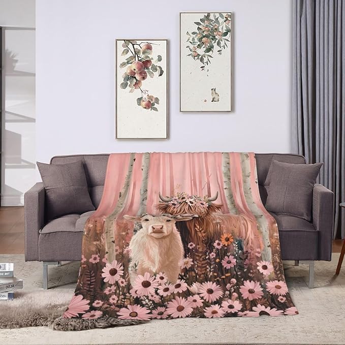 Highland Cow Blanket Pink Forest Cattle Daisy Decor Throw Blanket Super Soft Flannel Lightweight Fluffy Plush Fuzzy Fleece Blanket Gifts for Girl Woman Boys Kids Adults Man for Bed Sofa 60"X80"