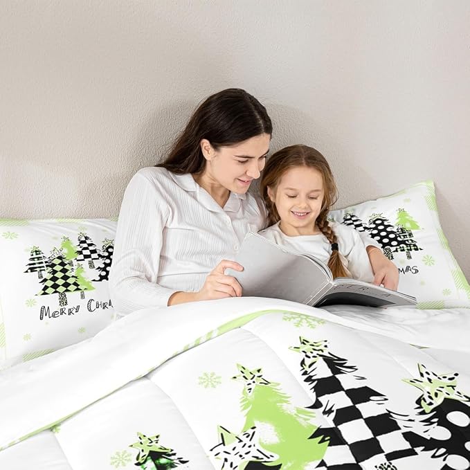 Manfei Xmas Trees Comforter Set Full Size, Green Plaid Grid Snowflake Bedding Set 3pcs for Kids Girls Adults Bedroom Decor, Christmas Theme Down Comforter New Year Quilt Set with 2 Pillowcases