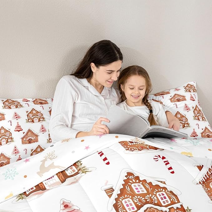 Feelyou Merry Christmas Comforter Set Queen Size Gingerbread House Bedding Set for Kids Boys Girls Xmas Tree Duvet Quilt Candy Cane Bedroom Decor Microfiber 3 Pcs with 2 Pillow Cases