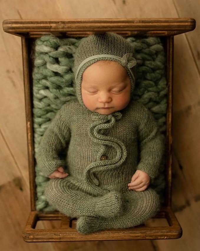 Newborn Bed Prop – Mini Wooden Bed for Baby Photography, Rustic Wood Photo Prop for Newborn Photoshoots & Posing Sessions Detachable Doll Bed