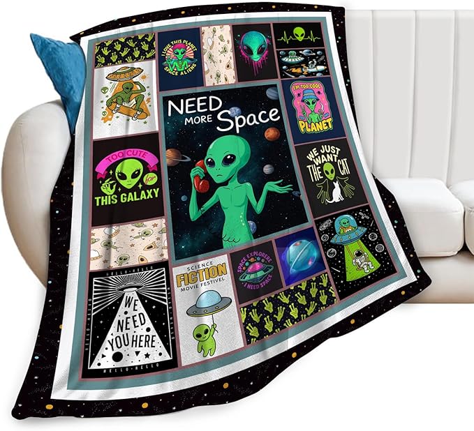 Green Alien Fleece Blanket Funny Universe Throw Blankets for Girls Boys Super Soft Warm Flannel Cool Throws Gifts for Men Women Cozy Fuzzy Plush Stuffed Couch Bed Bedding Decor 50"x40"