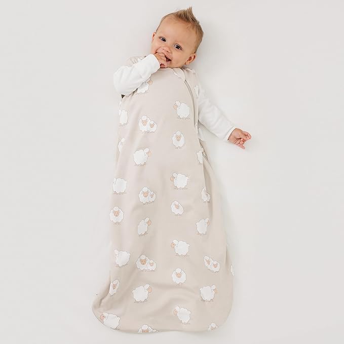 Woolino Merino Wool and Organic Cotton Baby Sleeping Bag - 4 Season Classic Sleep Sack - Two-Way Zipper Sleeping Bag for Baby and Toddler - 0-6 Months - Sheep