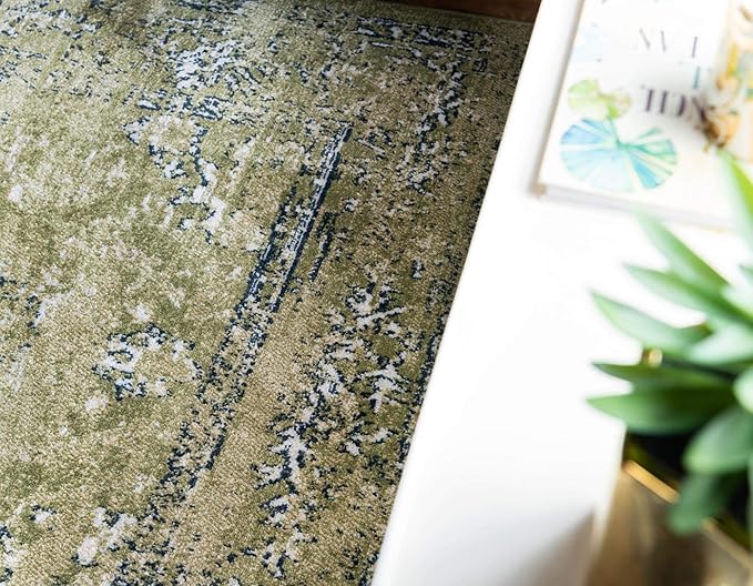 Rugs.com Charleston Collection Rug – 5' x 8' Green Low-Pile Rug Perfect for Living Rooms, Large Dining Rooms, Open Floorplans