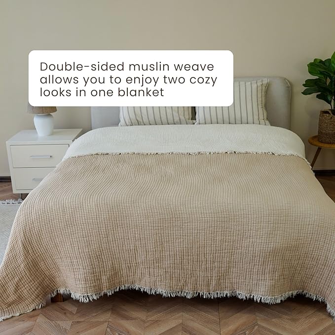 Christmas Muslin Comforter – Cotton Muslin Blanket with Soft Fiber Filling, Breathable & Cozy Muslin Throw Blanket, Reversible Holiday Quilt (Cream Beige, King (U.S. Standard))