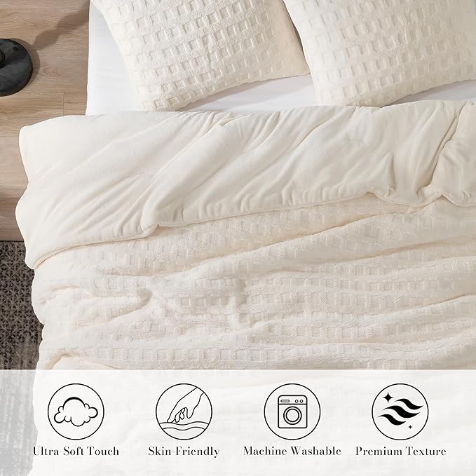 Amélie Home Waffle Comforter King Set, Jacquard Design Fleece Bed Set, Super Soft Plush Bedding Set for Winter, Beige, 3 Pieces, 1 Cozy Comforter and 2 Pillowcases