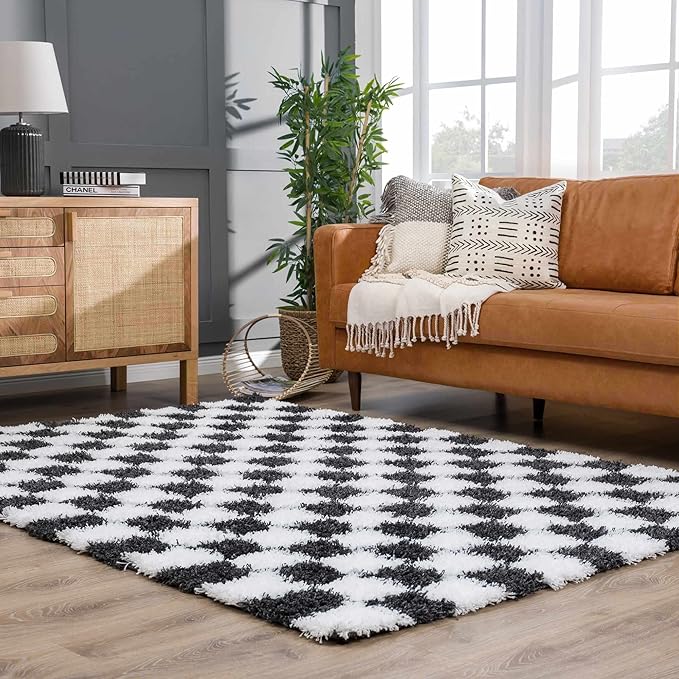 BoutiqueRugs Atira Black and White Modern Checkered Shag - High Pile Fluffy Shaggy Carpet -Kids Room, Nursery, Living Room, Bedroom, Playroom - White, Black - 7'10" X 10'3" (8x10)
