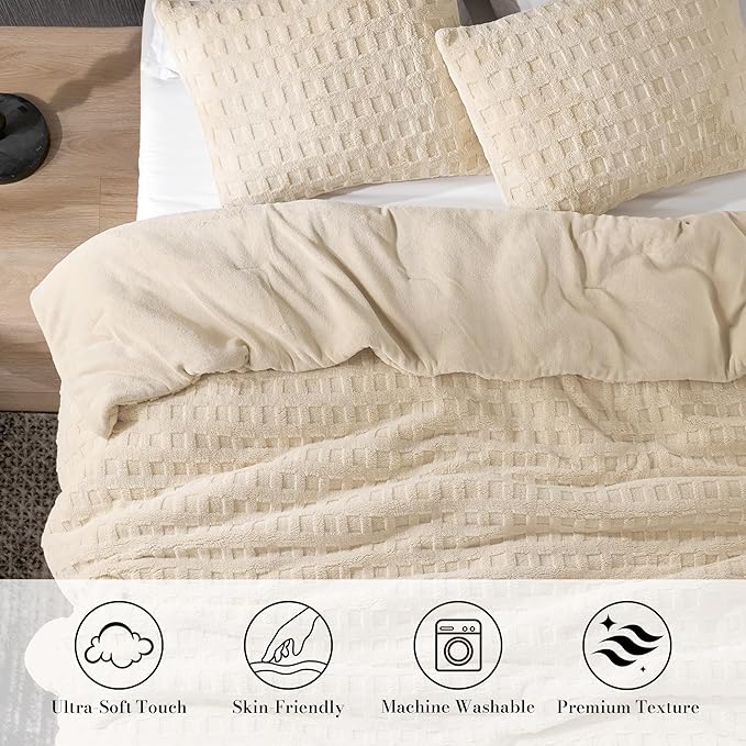 Amélie Home Waffle Comforter Queen Set, Khaki Fluffy Fleece Bedding Set, Super Soft Fluffy Plush Bedding Set for Winter, 3 Pieces, 1 Fuzzy Comforter and 2 Pillowcases