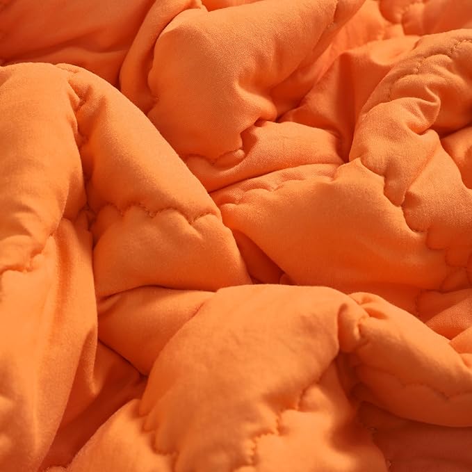 FLXXIE Machine Washable Microfiber Down Alternative Oversized Toddler Comforter, Super Soft and Lightweight Kids Crib Quilted Blanket for Stroller, Travel, 43x60 Inches, Orange