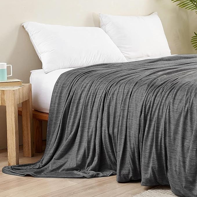Cooling Blanket for Hot Sleepers Night Sweats Queen Size Cool Summer Blanket 79 X 86in Japanese Q-Max>0.5 Arc-Chill Cooling Fiber Keep Adults/Children Cool All Night Soft Breathable All-Season-Black