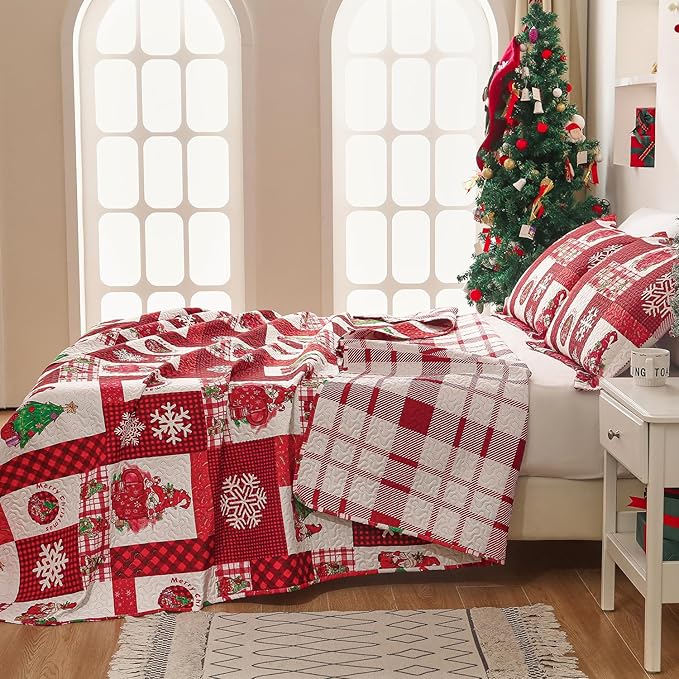 Christmas Quilt Set Queen Size Bedding - Red Plaid Xmas Bedspread With Gnome Decor, Holiday Lightweight Reversible Quilt