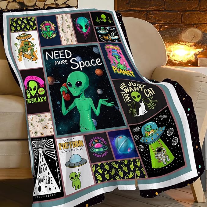 Green Alien Fleece Blanket Funny Universe Throw Blankets for Girls Boys Super Soft Warm Flannel Cool Throws Gifts for Men Women Cozy Fuzzy Plush Stuffed Couch Bed Bedding Decor 80"x60"