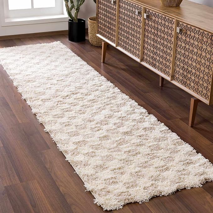 BoutiqueRugs Atira Modern Checkered Shag Area Rug - High Pile Fluffy Shaggy Carpet - for Entryway, Living Room, Nursery, Playroom, Girls Boys Room - Beige, Cream, White - 4' x 6'