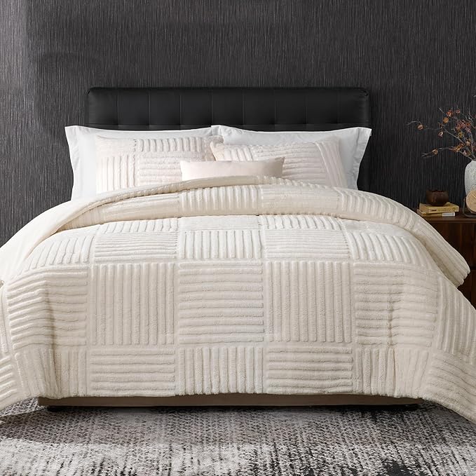 Amélie Home Queen Comforter Set, Beige Fleece Bedding Set with Stripe Jacquard, Soft Fluffy Bedding Set for Winter, 3 Pieces, 1 Warm Comforter and 2 Pillowcases