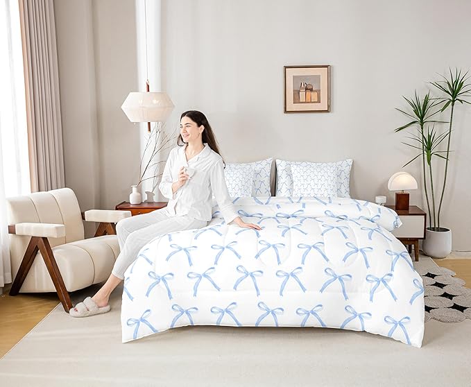 Manfei 7 Pieces Cartoon Bowknot Kids Comforter King Size,Bow Tie Knot Geometric Patchwork Fashion Bedding Set,Hand-Painted Sketch Blue Noble（Comforter+Fitted+Flat+2 Pillowcases+2 Throw Pillow Covers）