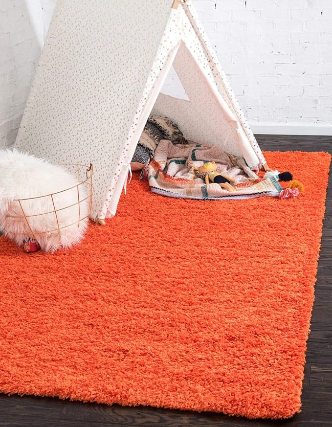 Unique Loom Solid Shag Collection Area Rug (4' 1" x 6' 1" Rectangle, Tiger Orange)