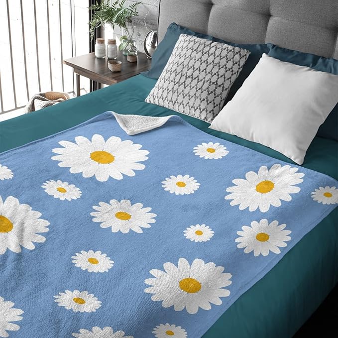 Thuswarm Floral Daisy Flowers Blue Flannel Throw Blanket Gifts Warm Cozy Soft Funny Print Blankets for Summer Room Decoration Bed Couch Sofa 120”×90” Extra Large for Family