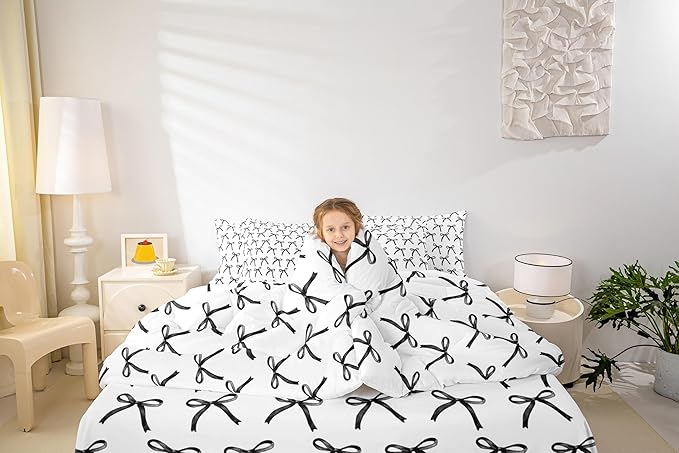 Manfei 7 Pieces Cartoon Bowknot Kids Comforter Full Size,Bow Tie Geometric Patchwork Modern Girls Bedding Set,Bow Butterfly Knot Black White（Comforter+Fitted+Flat+2 Pillowcases+2 Throw Pillow Covers）