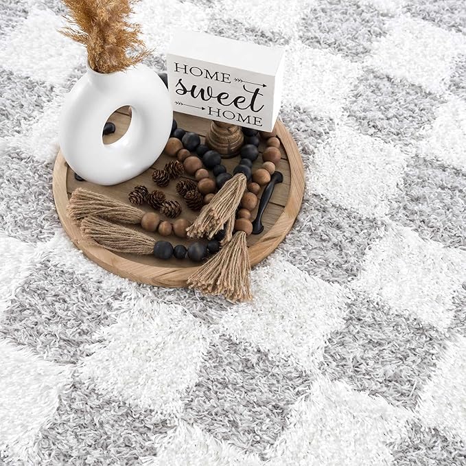 BoutiqueRugs Atira Gray Checkered Shag Area Rug - Light Gray, Cream - 18" x 18" Sample