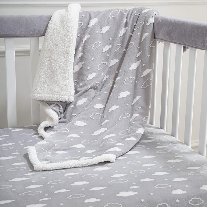 American Baby Company Heavenly Soft Chenille Sherpa Receiving Blanket, 3D Gray, 30" x 35", Warm and Cozy for Boys and Girls, Ideal for Baby Carrier, Stroller, and Travel